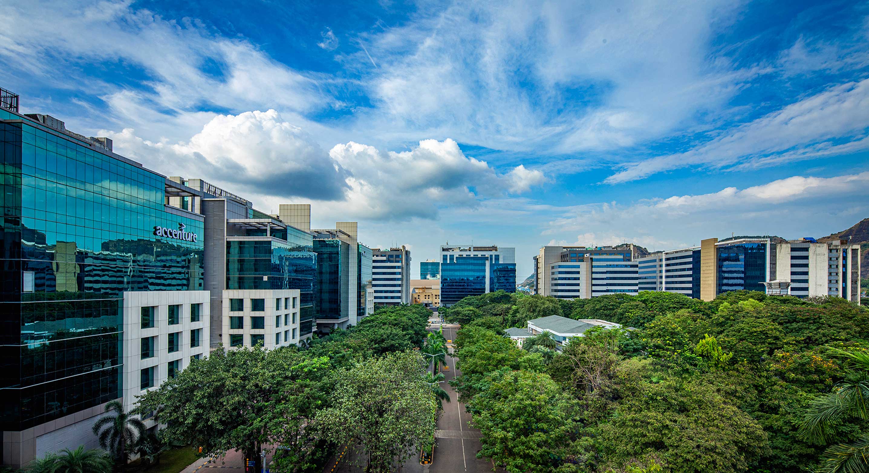 India's Real Estate Trusts Are Betting On Data Centres For Higher Returns