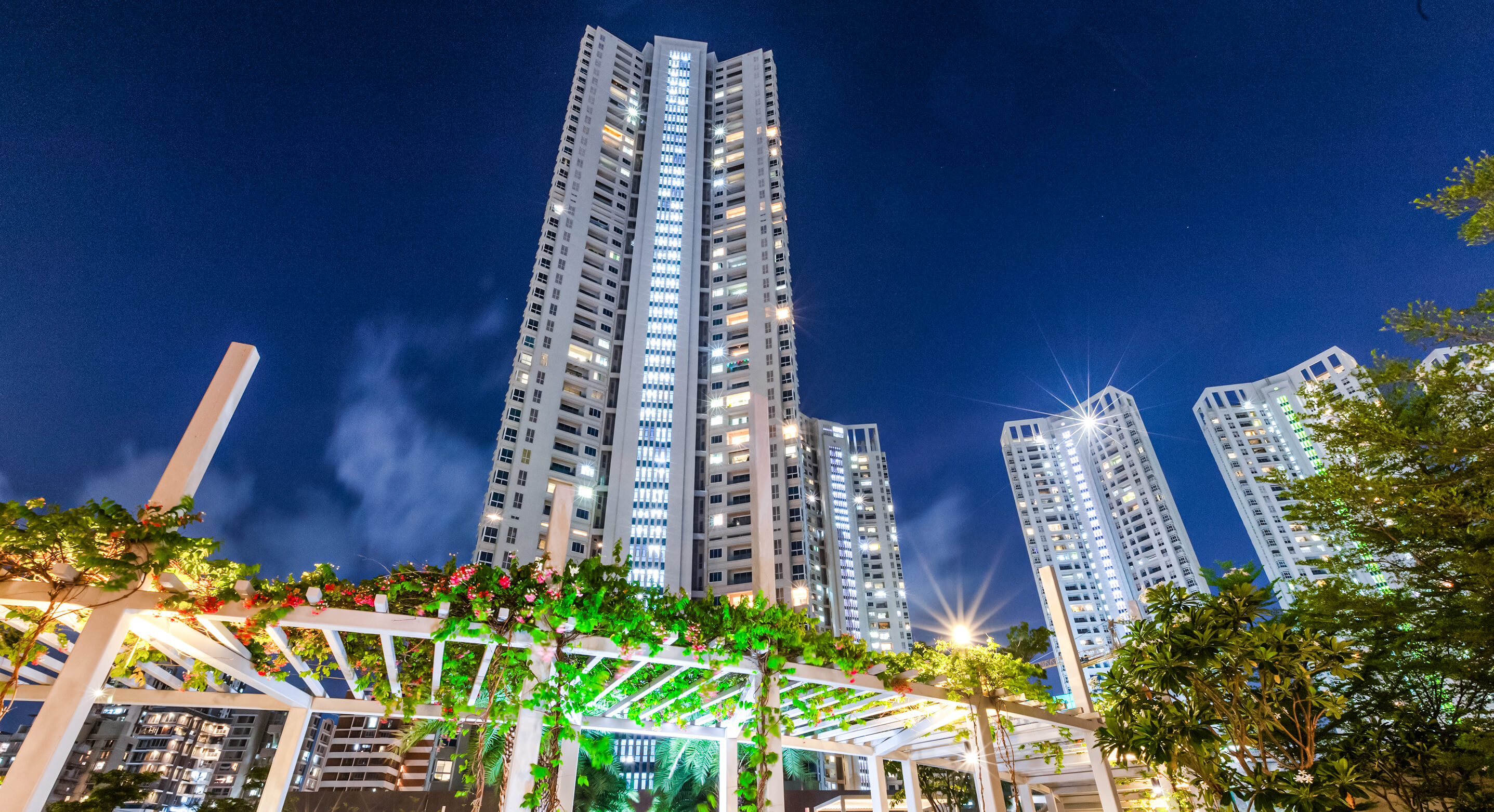 Ultra-luxury real estate: Selling homes that last generations